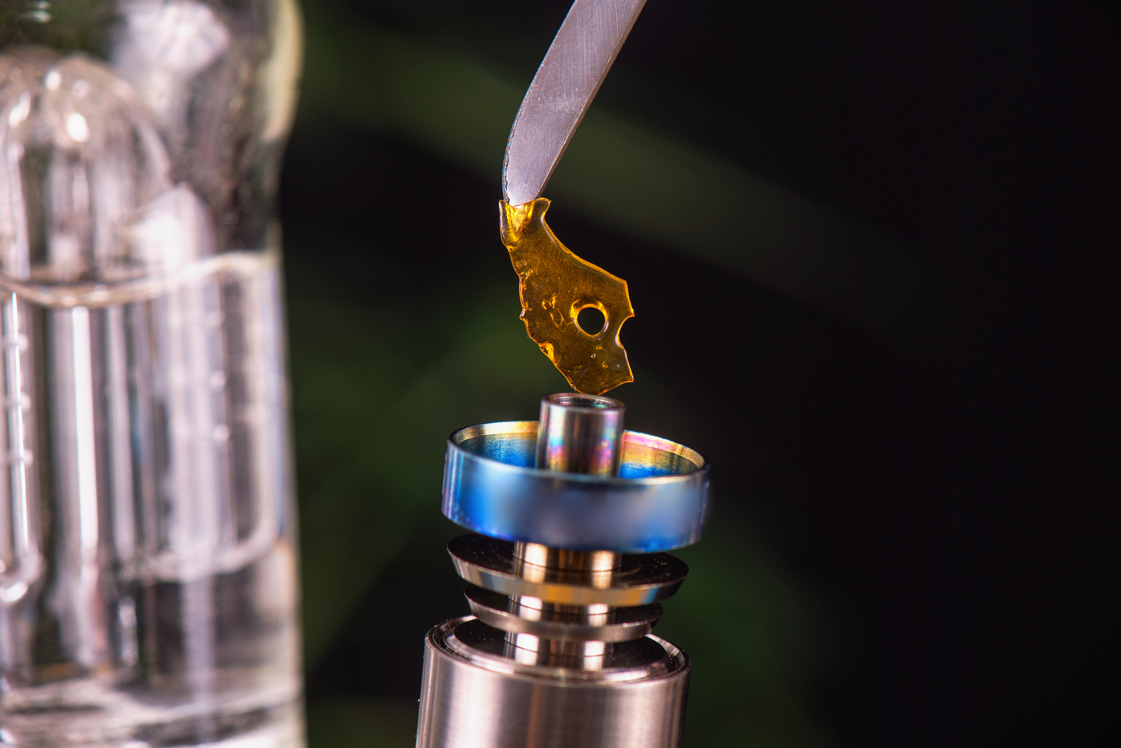 How Long Does Dab Stay In Your System? Blood, Urine, Hair, Saliva Drug Test 